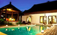 Bali Seminyak villa compound for sale 7 bedrooms 3 villas: