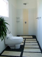 Apartment building for leasehold sale with 2 luxury apartments: