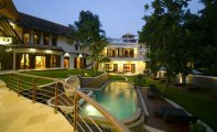 Bali resort hotel for sale 7 rooms swimming pool jacuzzi