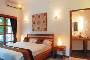 Bali resort hotel for sale 7 rooms swimming pool jacuzzi: