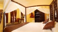 Bali resort hotel for sale 7 rooms swimming pool jacuzzi: