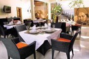 Bali resort hotel for sale 7 rooms swimming pool jacuzzi:
