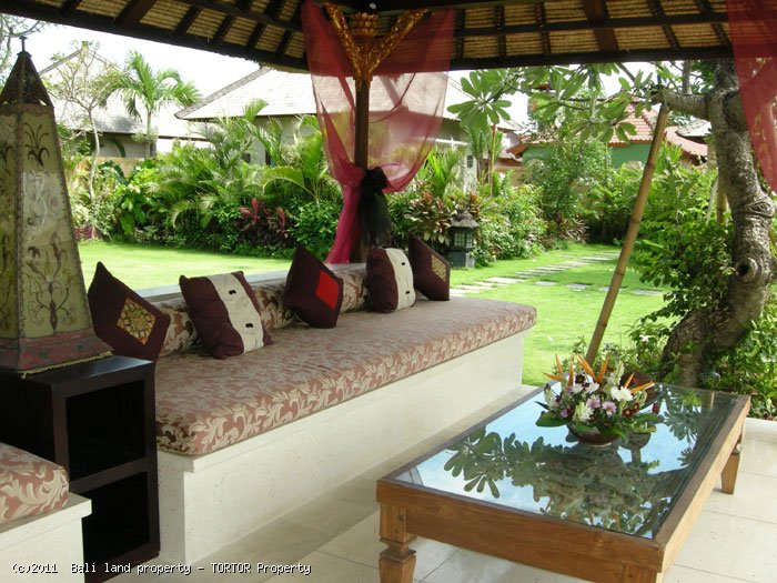 Bali Seminyak luxury 5 bedroom villa for sale leasehold property