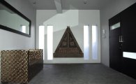 Contemporary freehold beach home for sale 4 bedrooms lap pool Jacuzzi Gym: