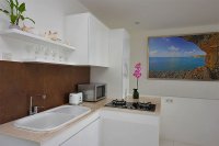 Apartment building for leasehold sale with 2 luxury apartments: