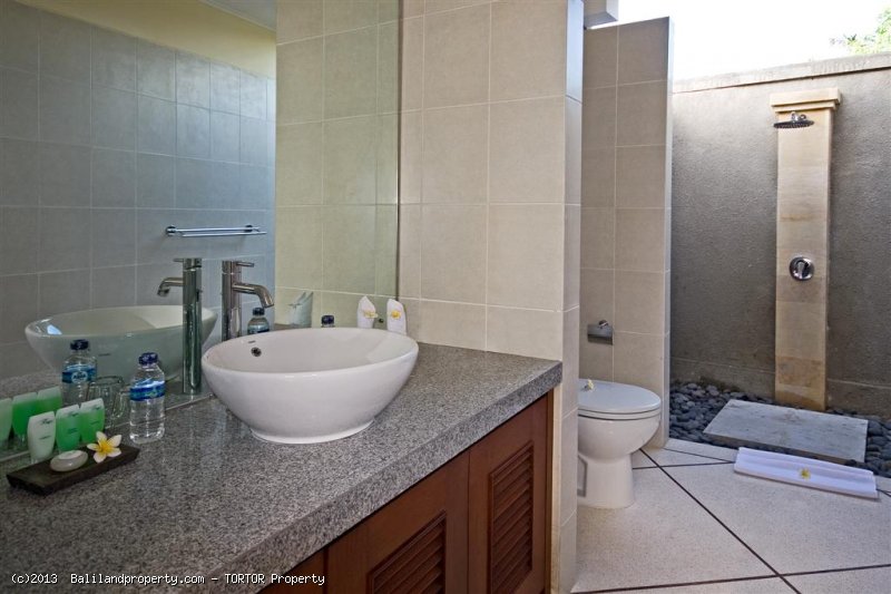 Amazing villa for purchase 4 bedroom 2 pools