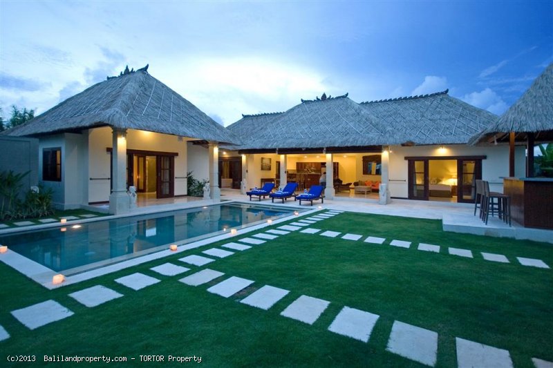 Amazing villa for purchase 4 bedroom 2 pools