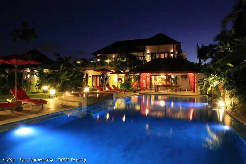 Bali Seminyak luxury 5 bedroom villa for sale leasehold property