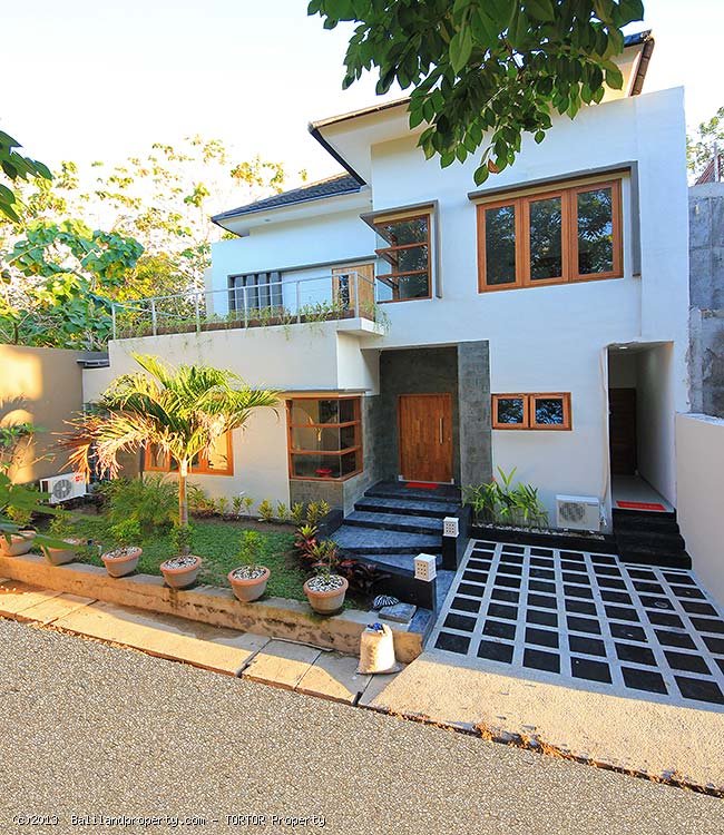 Affordable 3 bedroom luxury freehold villa for sale