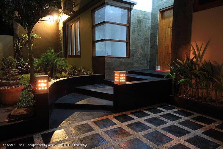 Affordable 3 bedroom luxury freehold villa for sale