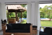 Bali 3 bedroom Canggu villa for yearly rent rice fields infinity pool: