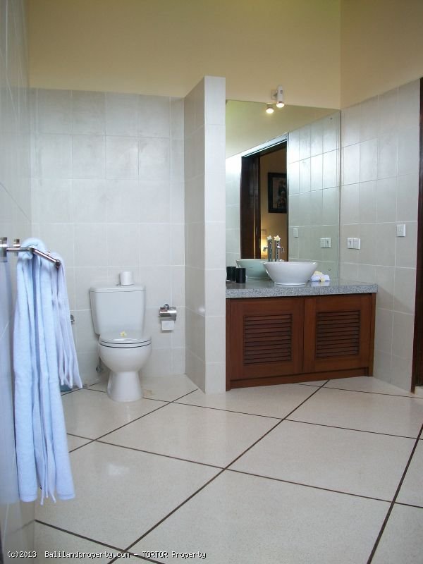 Amazing villa for purchase 4 bedroom 2 pools