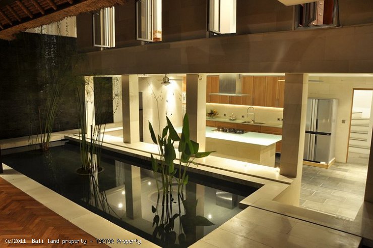 Villa for sale 5 bedroom freehold house tennis court Jacuzzi 2500m2