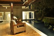 Villa for sale 5 bedroom freehold house tennis court Jacuzzi 2500m2: