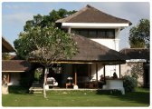 Luxury Bali villa estate for sale 7 bedrooms 4 villas near beach: