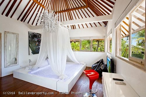 Spacious 3 bedroom villa rental property in Drupadi