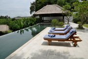 Villa for sale 5 bedroom freehold house tennis court Jacuzzi 2500m2: