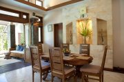 Seminyak villa for lease 2 bedrooms 700m2 land 15m pool near beach: