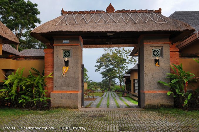 Villa residence for lease on 2000m2 7 bedrooms 2 pools