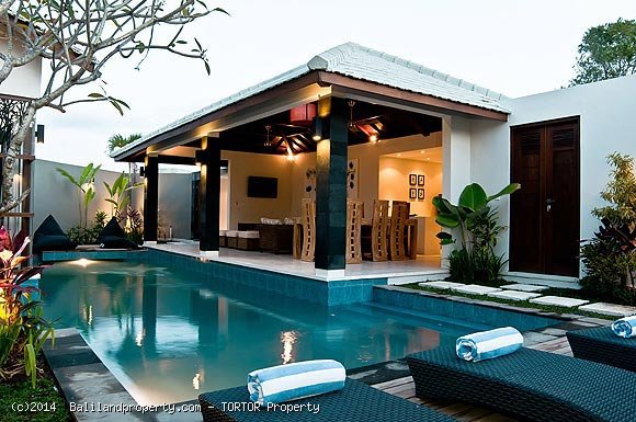 Three villa resort for sale with high returns - $950,000