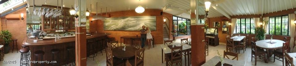 Licenced cafe restaurant apartment for sale