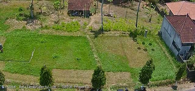 Large plot near beach for quick sale in