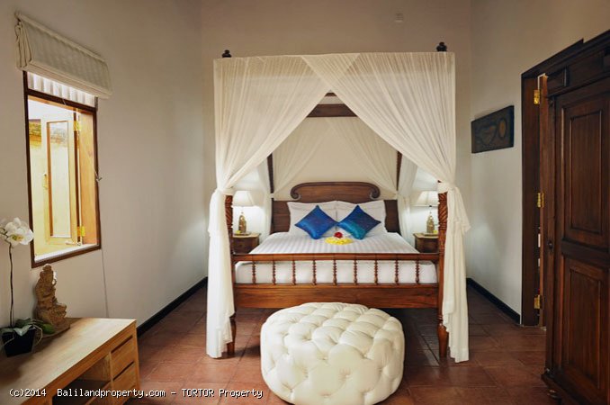 Villa residence for lease on 2000m2 7 bedrooms 2 pools