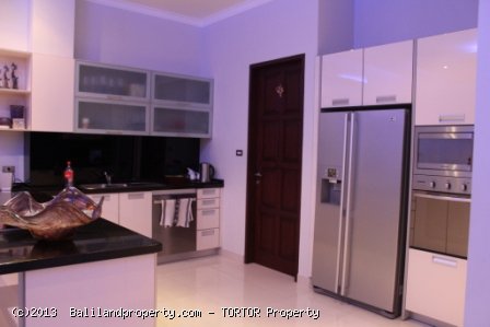 Echo beach freehold 4 bedrooms property 1120 m2