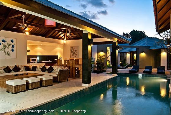 Three villa resort for sale with high returns