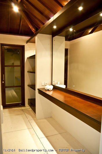 Three villa resort for sale with high returns