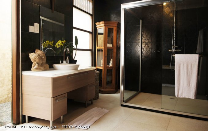 Villa residence for lease on 2000m2 7 bedrooms 2 pools