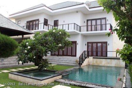 Echo beach freehold 4 bedrooms property 1120 m2