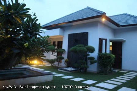 Echo beach freehold 4 bedrooms property 1120 m2