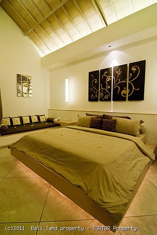 Villa Seminyak Legian 2 bedroom holiday villas investment 85 percent occupancy