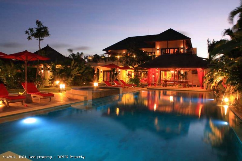 Bali Seminyak luxury 5 bedroom villa for sale leasehold property - $3,200,000