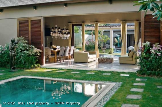 Seminyak villa residence for sale 8 bedrooms 3 villas