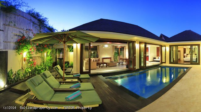 Freehold boutique villa resort for sale 9 villas