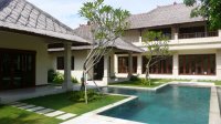 Profitable holiday villa 3.5 bedrooms t-shaped pool