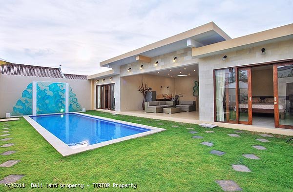 Bali Seminyak villa property for sale 3 bedrooms modern designed