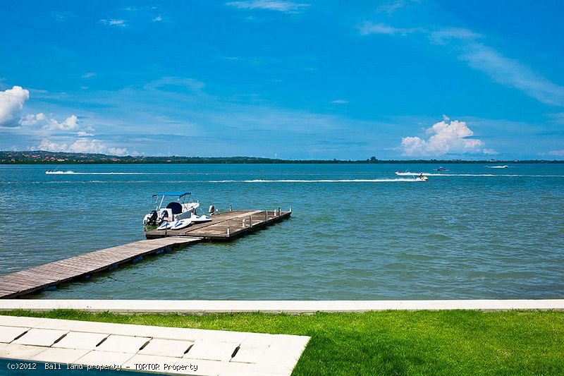 Luxury Bali waterfront villa 3 bedrooms jetty freehold real estate