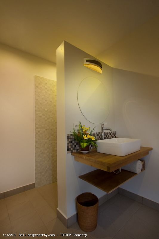 New 3 bedroom affordable priced villa in Berawa