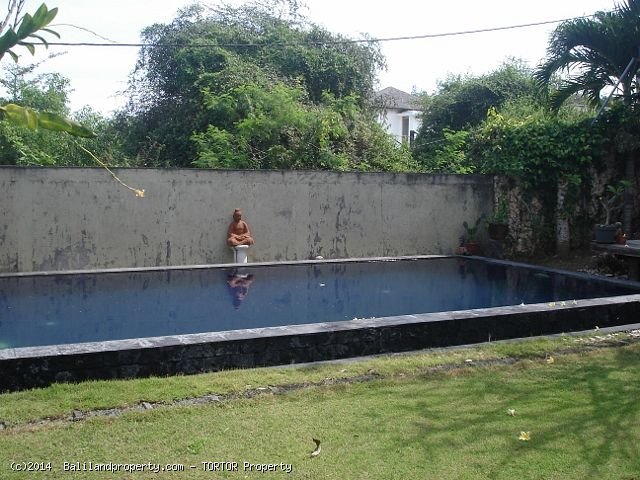 Villa with 3 bedrooms on 2400m2 land with views