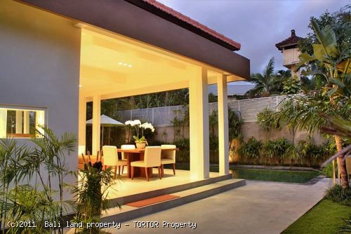 Contemporary style 2 bedroom villa luxury interior rental goldmine