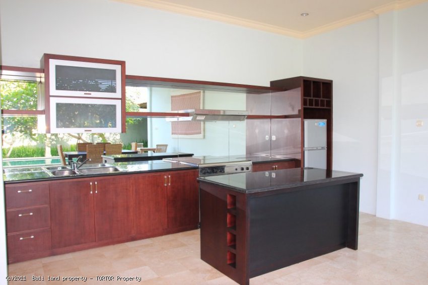 Bali property for sale 3 bedroom large pool nice views large bathrooms