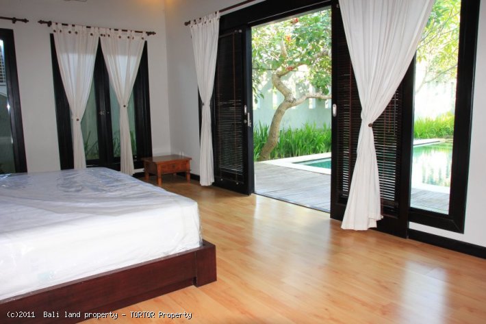 Villa in Bali for lease or sale with 3 bedrooms private pool
