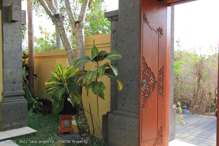 Bali 3 bedroom freehold villa 2 floors private pool ocean views