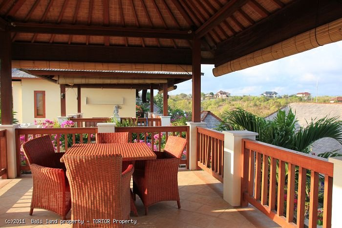 Bali 3 bedroom freehold villa 2 floors private pool ocean views