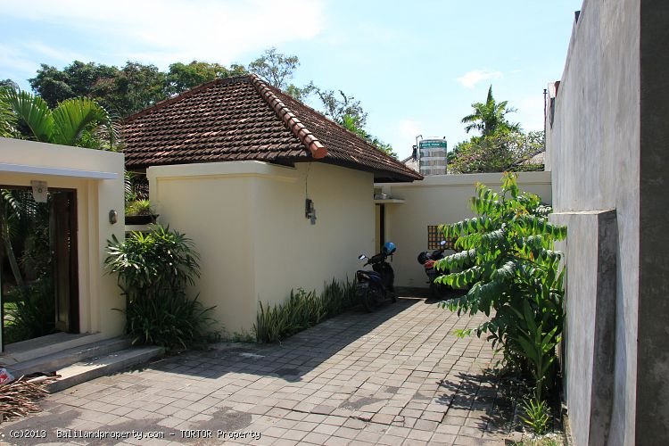 villa 2 bedroom with pool on 600m2 leasehold sale