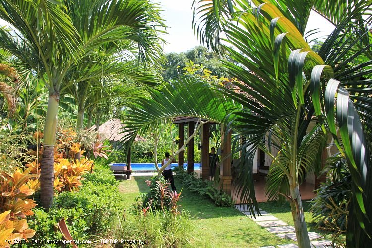 villa 2 bedroom with pool on 600m2 leasehold sale