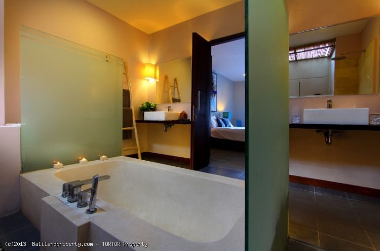 New leasehold 2 bedroom affordable villa home